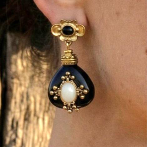 Серьги, вставка: лунный камень (кабошон), оникс, эмаль, арт.:22236275173gp-b, SilverWings, рис. 1